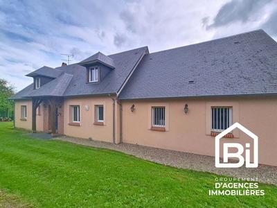 Maison - 218 m² - 8 pièces