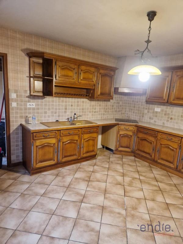 Maison - 173 m² - 8 pièces