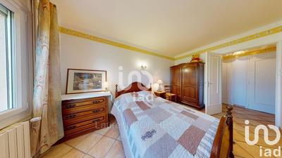 Maison - 372 m² - 12 pièces