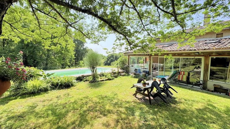 Maison en pierre - 171 m² - 5 pièces