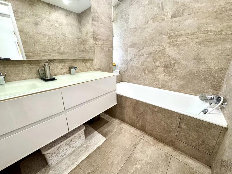 Appartement - 83 m² - 3 pièces