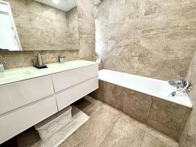 Appartement - 83 m² - 3 pièces