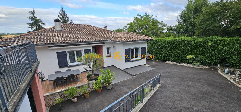 Maison - 96 m² - 4 pièces