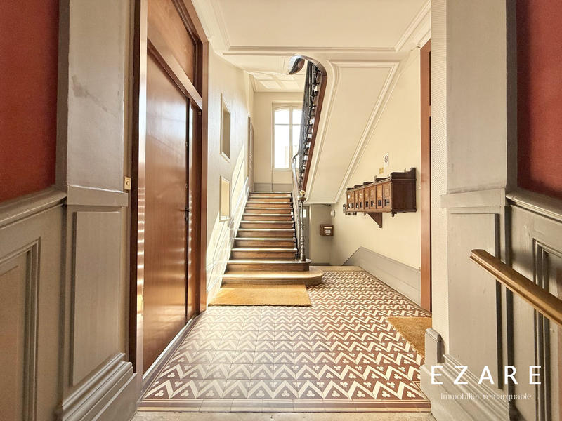 Appartement - 149 m² - 6 pièces