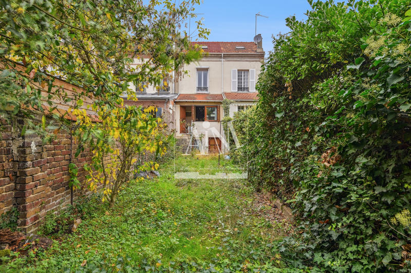 Maison - 80 m² - 5 pièces