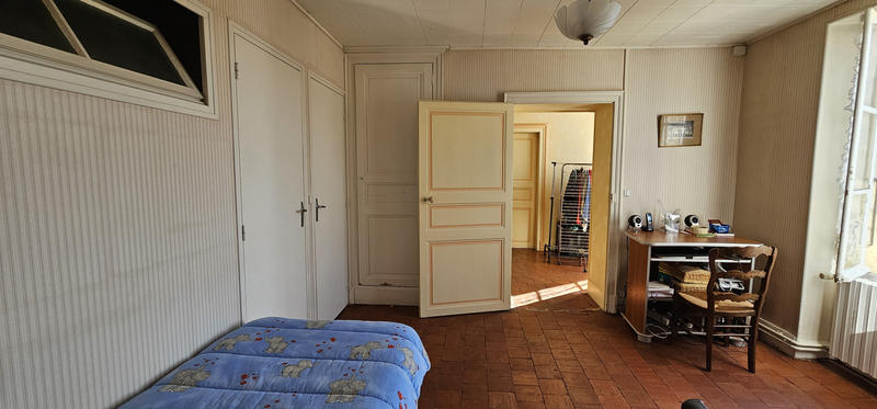 Maison - 210 m² - 9 pièces