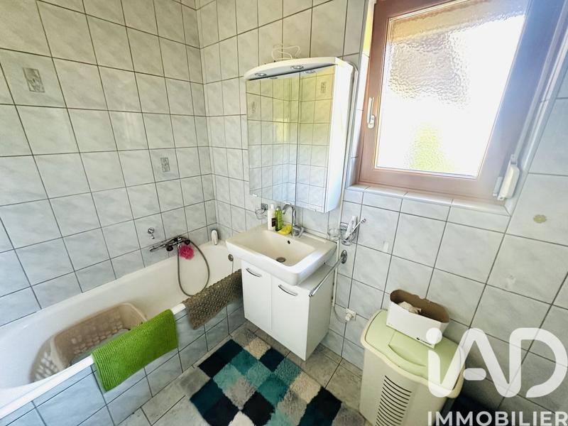 Maison - 121 m² - 6 pièces