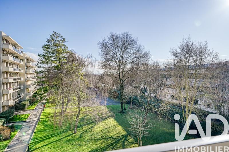 Appartement - 111 m² - 5 pièces