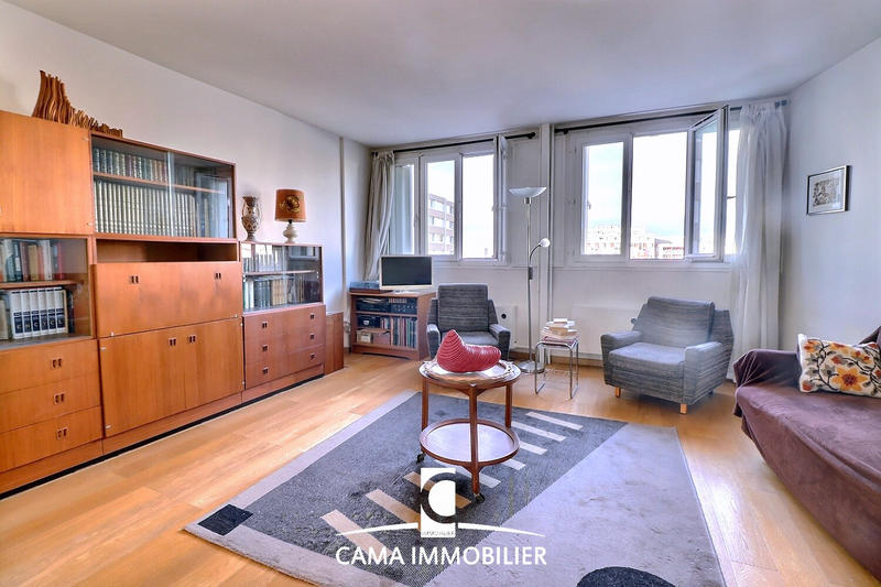 Appartement - 95 m² - 5 pièces