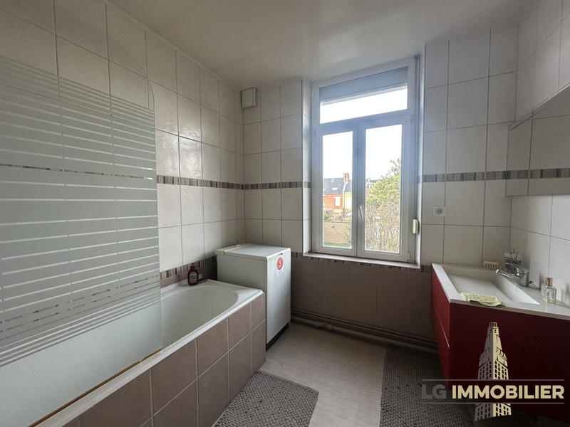 Maison - 183 m² - 5 pièces