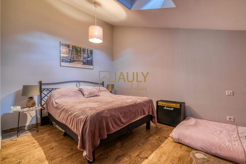 Maison contemporaine - 328 m² - 8 pièces