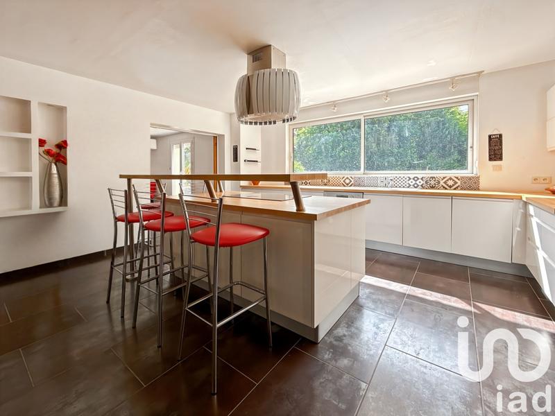 Maison - 209 m² - 8 pièces