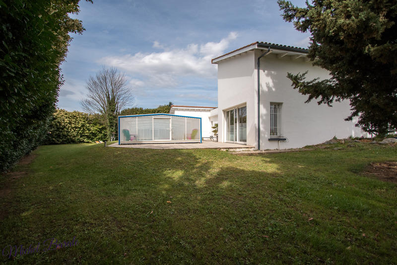 Maison - 197 m² - 6 pièces