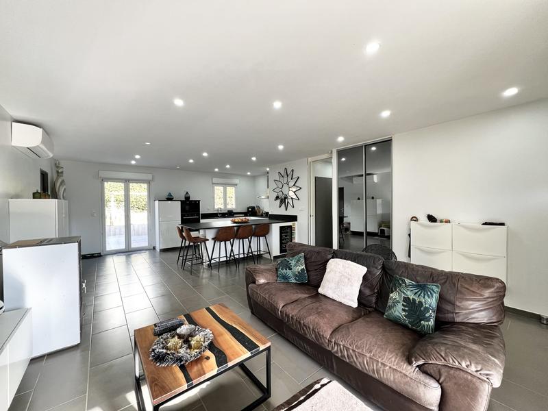 Maison - 102 m² - 5 pièces