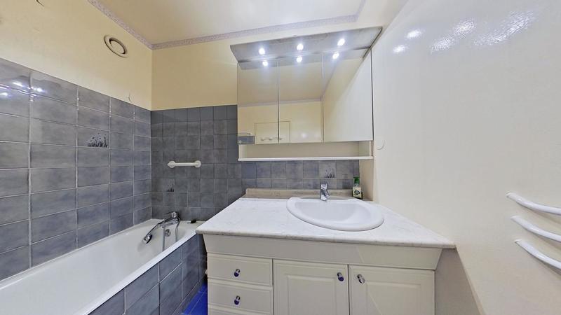 Appartement - 80 m² - 3 pièces