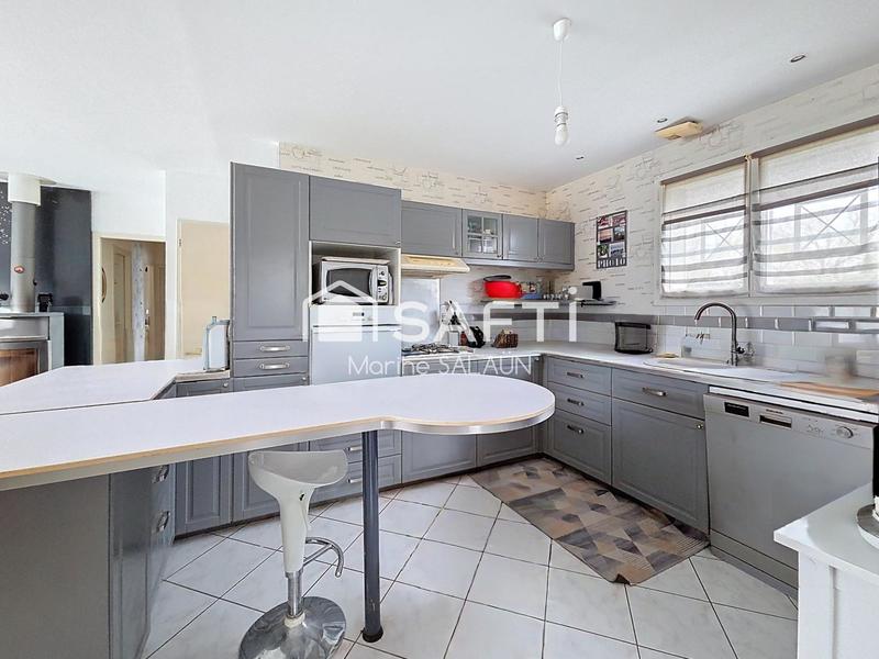 Maison - 102 m² - 5 pièces