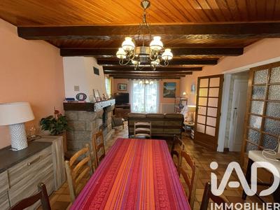 Maison - 139 m² - 7 pièces