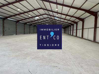 Entrepôt - 1 680 m²