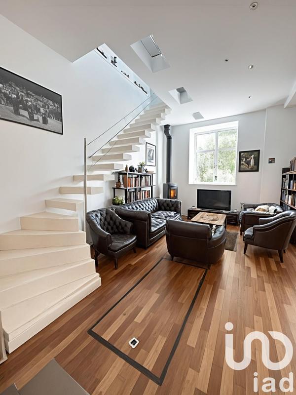 Maison - 137 m² - 6 pièces