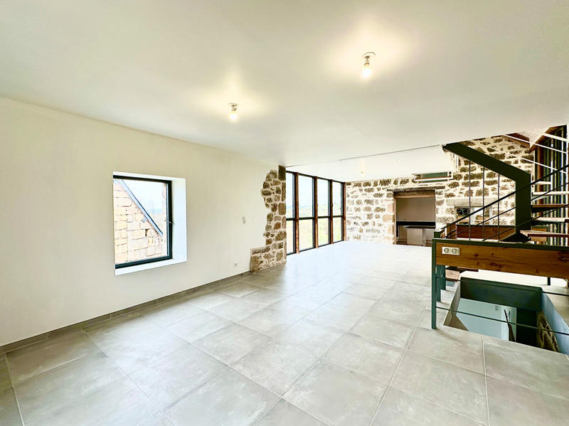 Maison - 170 m² - 7 pièces