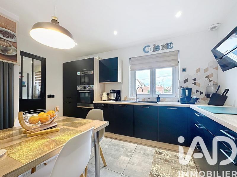 Maison - 108 m² - 4 pièces