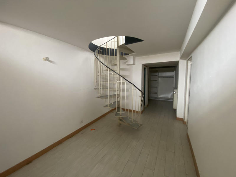 Appartement - 80 m² - 3 pièces