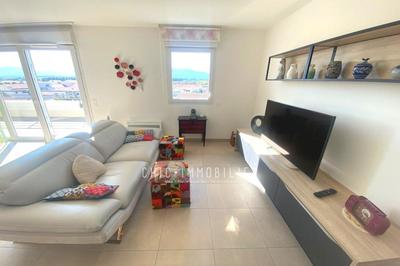 Appartement - 72 m² - 3 pièces