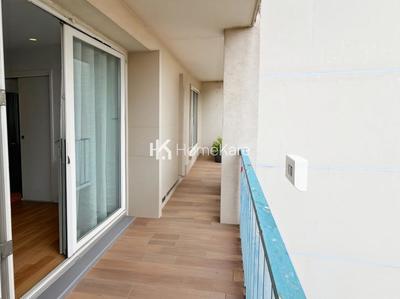 Appartement - 95 m² - 4 pièces