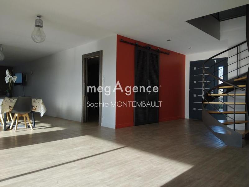 Maison d'architecte - 235 m² - 5 pièces