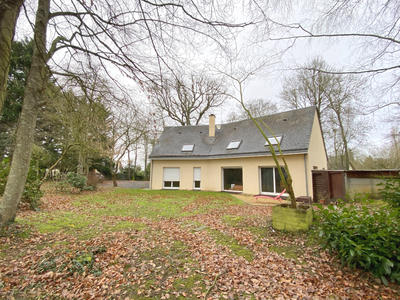 Maison - 260 m² - 8 pièces