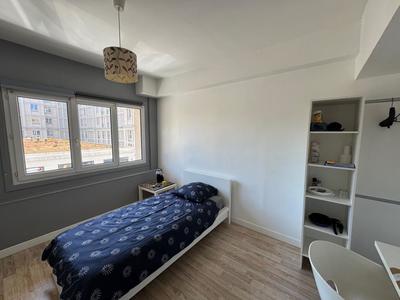 Appartement - 180 m² - 10 pièces