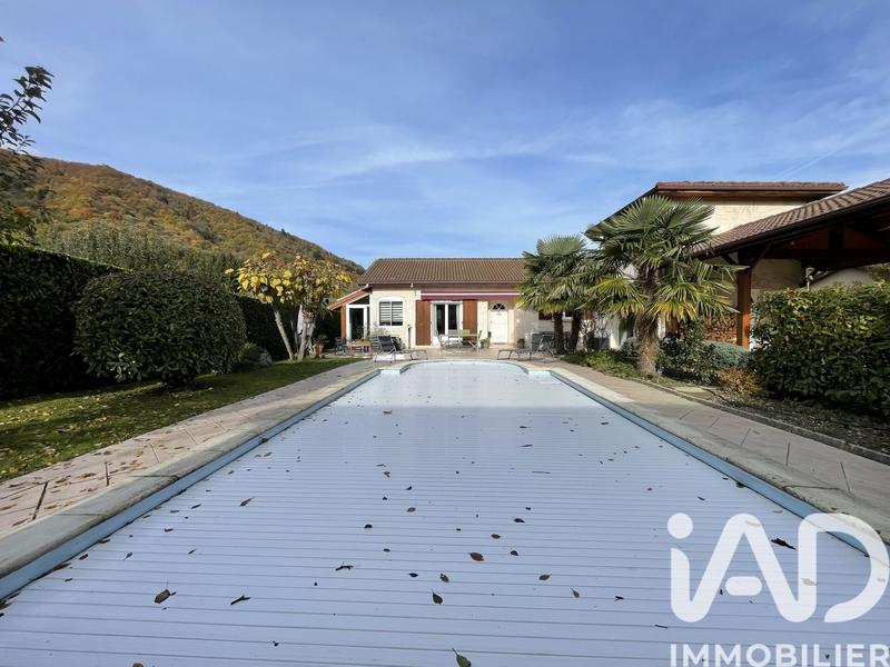 Maison - 141 m² - 7 pièces