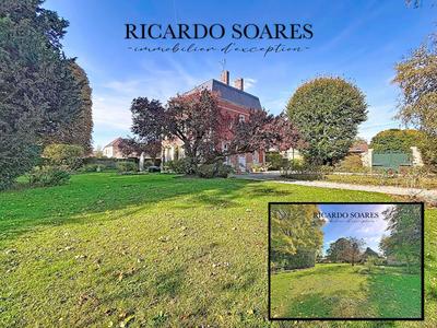 Demeure - 278 m² - 11 pièces