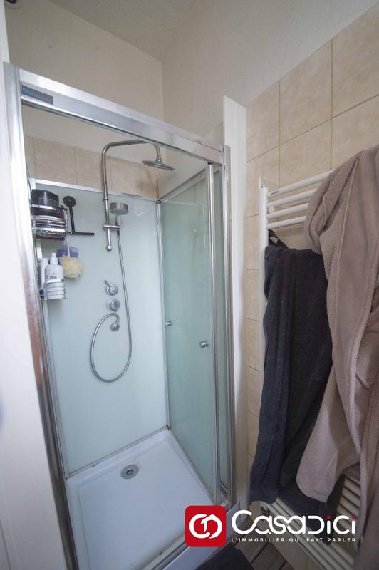 Maison - 98 m² - 6 pièces