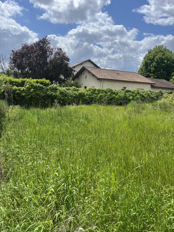 Terrain constructible - 300 m²