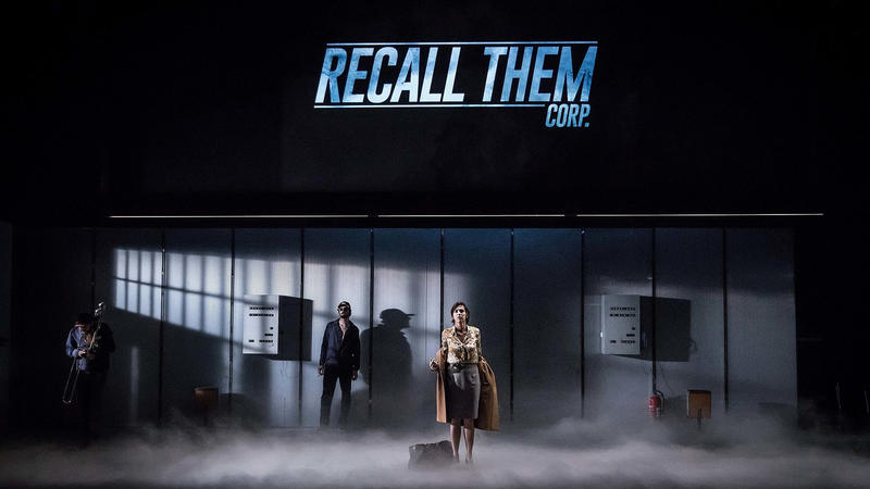 &quot;France-Fantôme&quot; Tiphaine Raffier - la femme coupée en deux