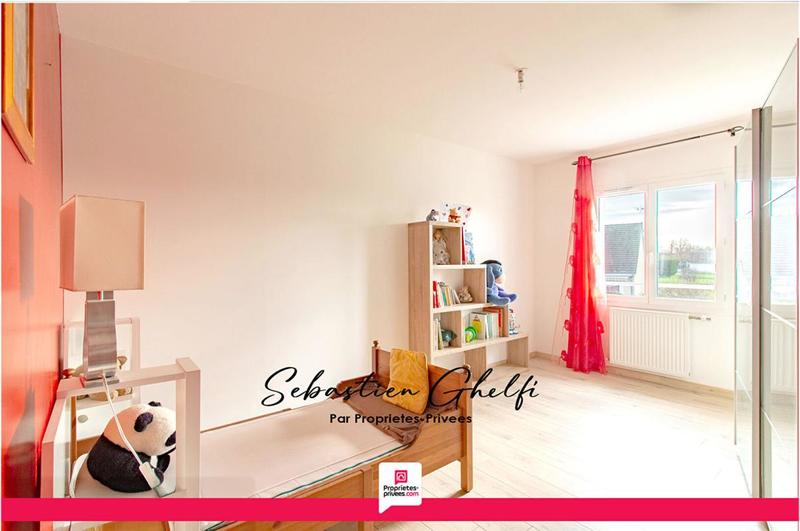 Maison - 220 m² - 8 pièces