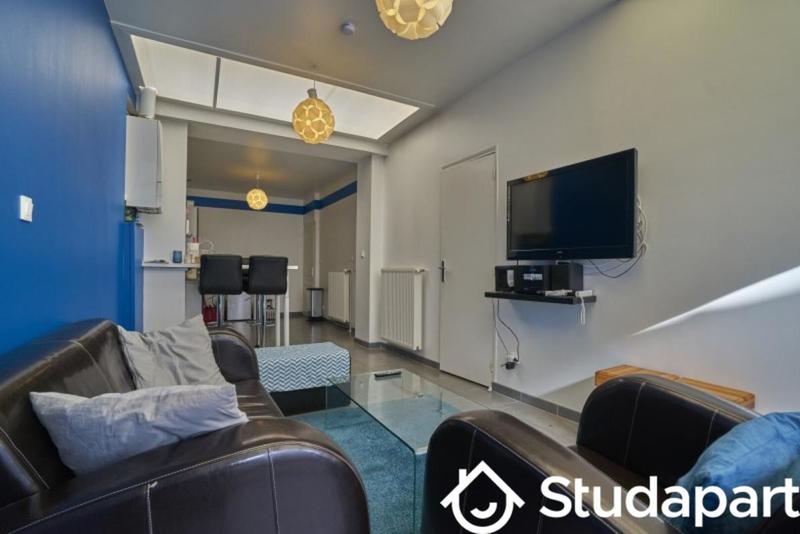 Chambre - 9 m² - 1 pièce