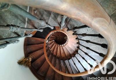 Maison - 400 m² - 5 pièces