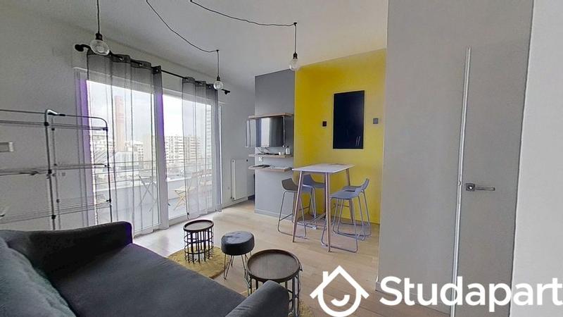 Chambre - 77 m² - 1 pièce