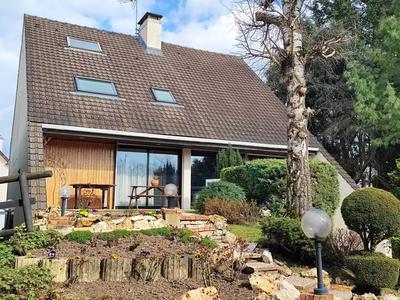 Maison - 200 m² - 10 pièces