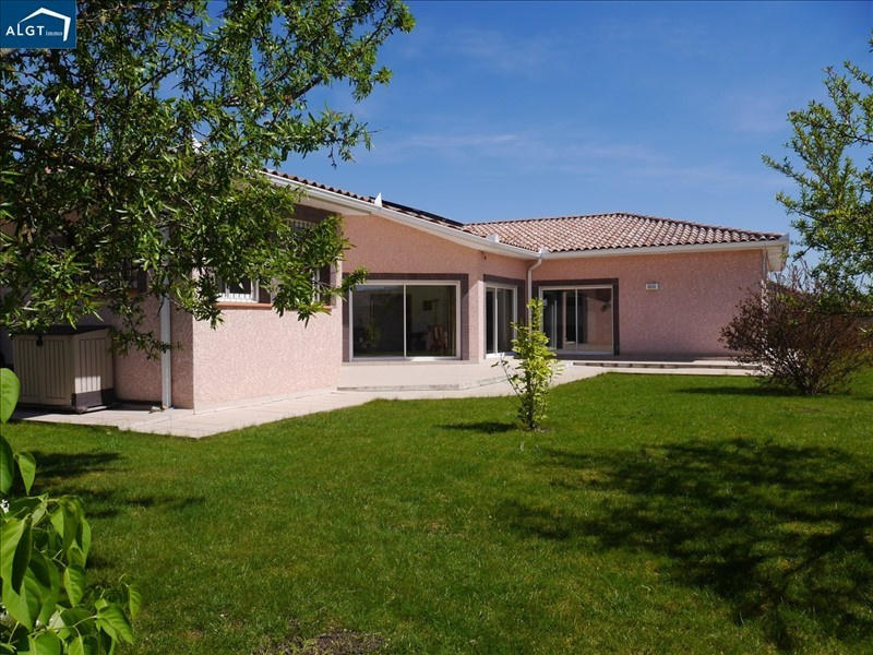 Villa - 215 m² - 6 pièces