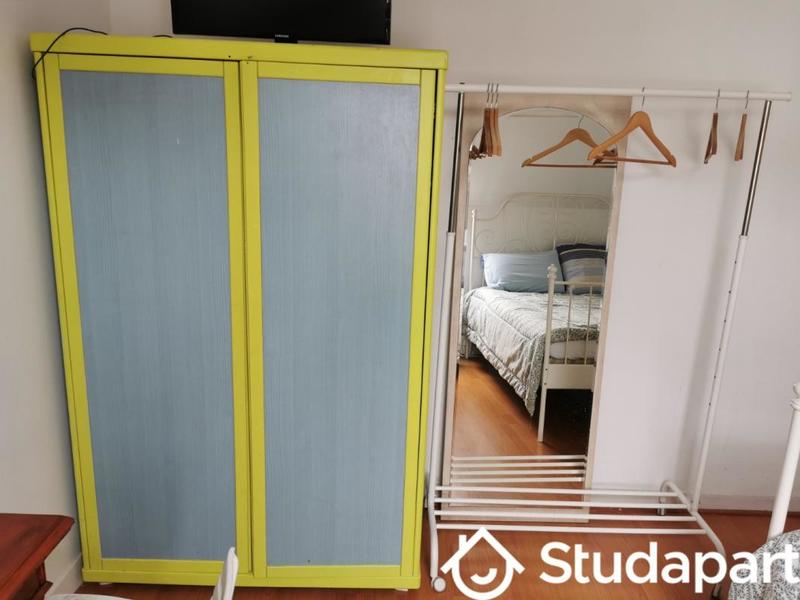 Chambre - 12 m² - 1 pièce