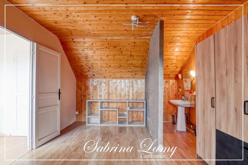 Maison - 93 m² - 4 pièces