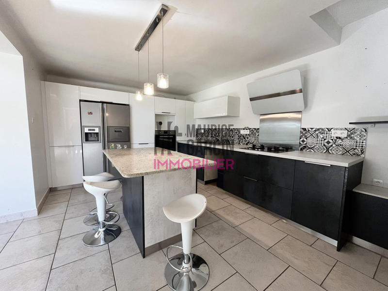 Maison - 175 m² - 4 pièces