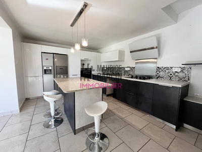 Maison - 175 m² - 4 pièces