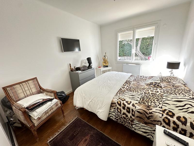 Maison - 220 m² - 10 pièces