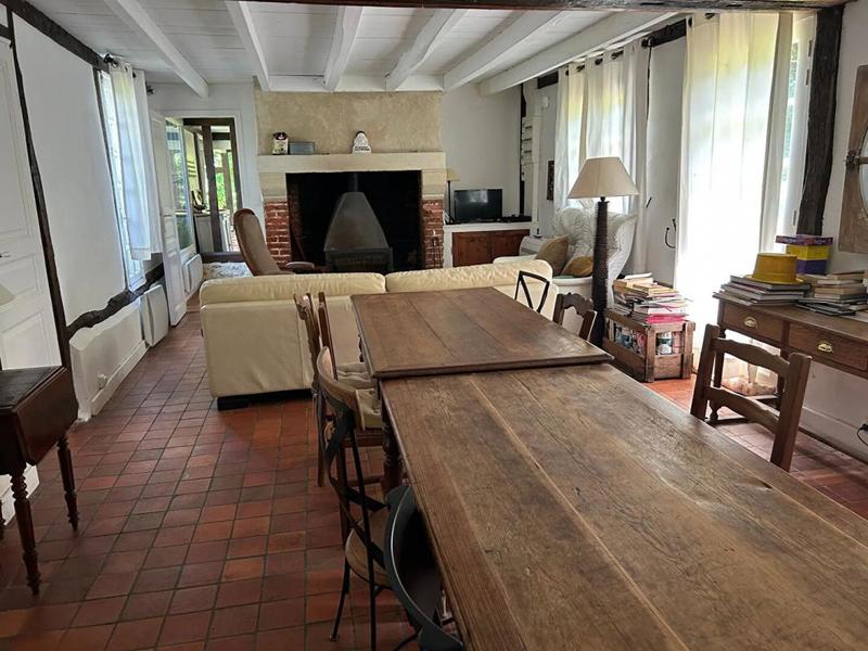 Maison - 300 m² - 11 pièces