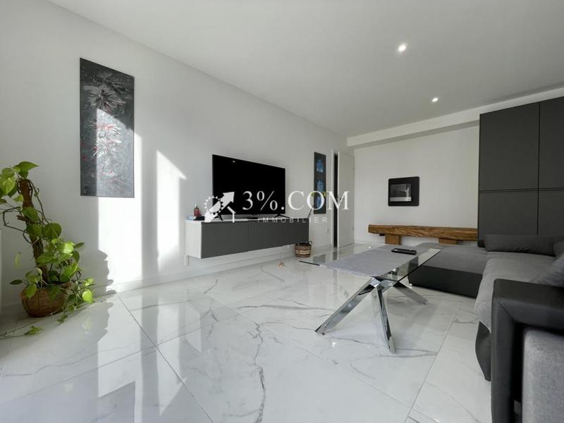 Appartement - 85 m² - 3 pièces