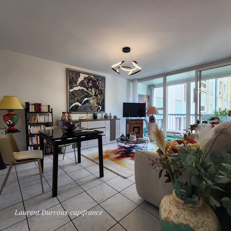 Appartement - 80 m² - 3 pièces